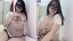 Beb Kenzie Toge Toket Ganas Dan Menggoda