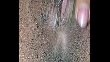 Alisha Bhabhi Yang Menggoda Dengan Vagina Terbuka Dalam Closeup
