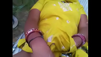 Gadis Liar Di Ladang Dengan Suara Gemas Menggoda