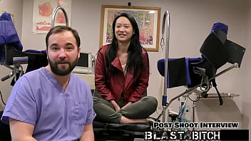 Zoe Lark Dibuat Basah Dan Penuh Dengan Sperma