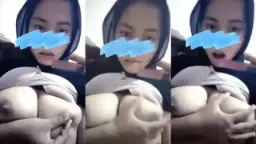 Gadis Berhijab Menggoda Meremas Payudara Besar