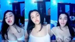 Gadis Imut Mengaduh Nikmat Saat Dadanya Diremas