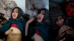 Guru Berjilbab Digoyang Ganas Oleh Muridnya Sendiri